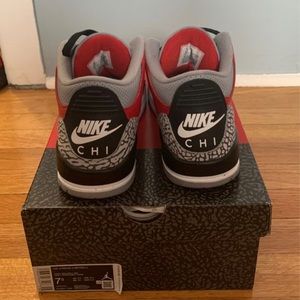 Jordan 3 Retro (CHI EXCLUSIVE) 7.5